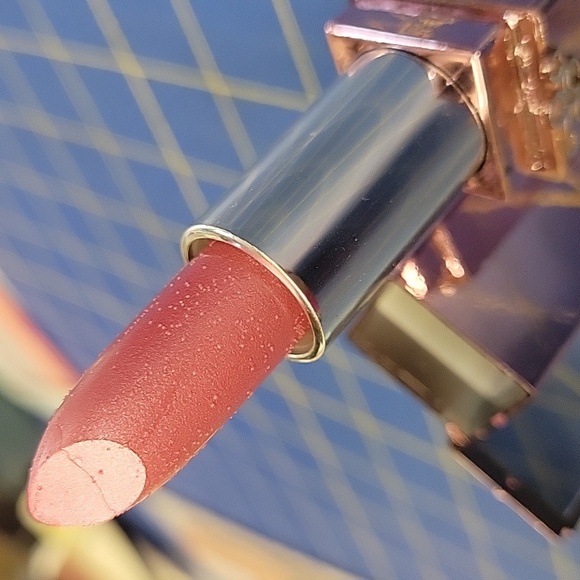 Starry Brand Pink Lipstick Built in Mirror on Tube Cap New - Picture 2 of 5